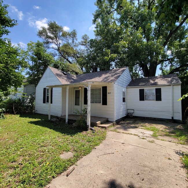 Building Photo - Near Southeast 3BR/2BA Home for Rent!