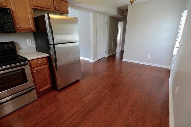 Photo - 599 Albion Cir