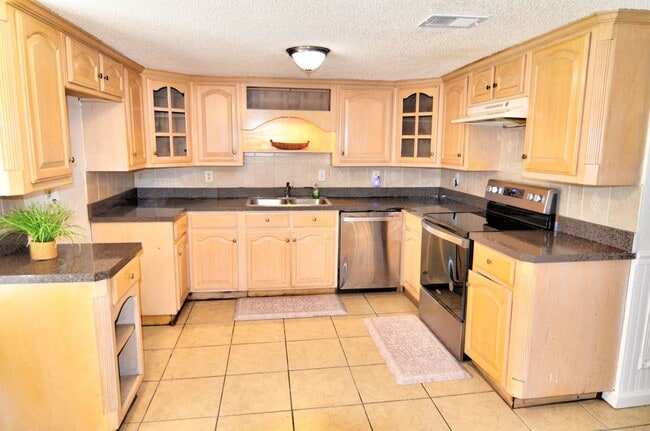 Photo - 1412 West Shore Dr