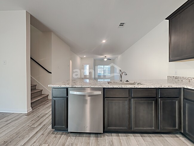 1211 Treeta Trail