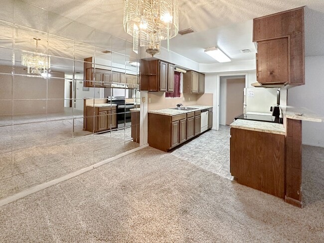 Photo - 1406 N Tasker Dr