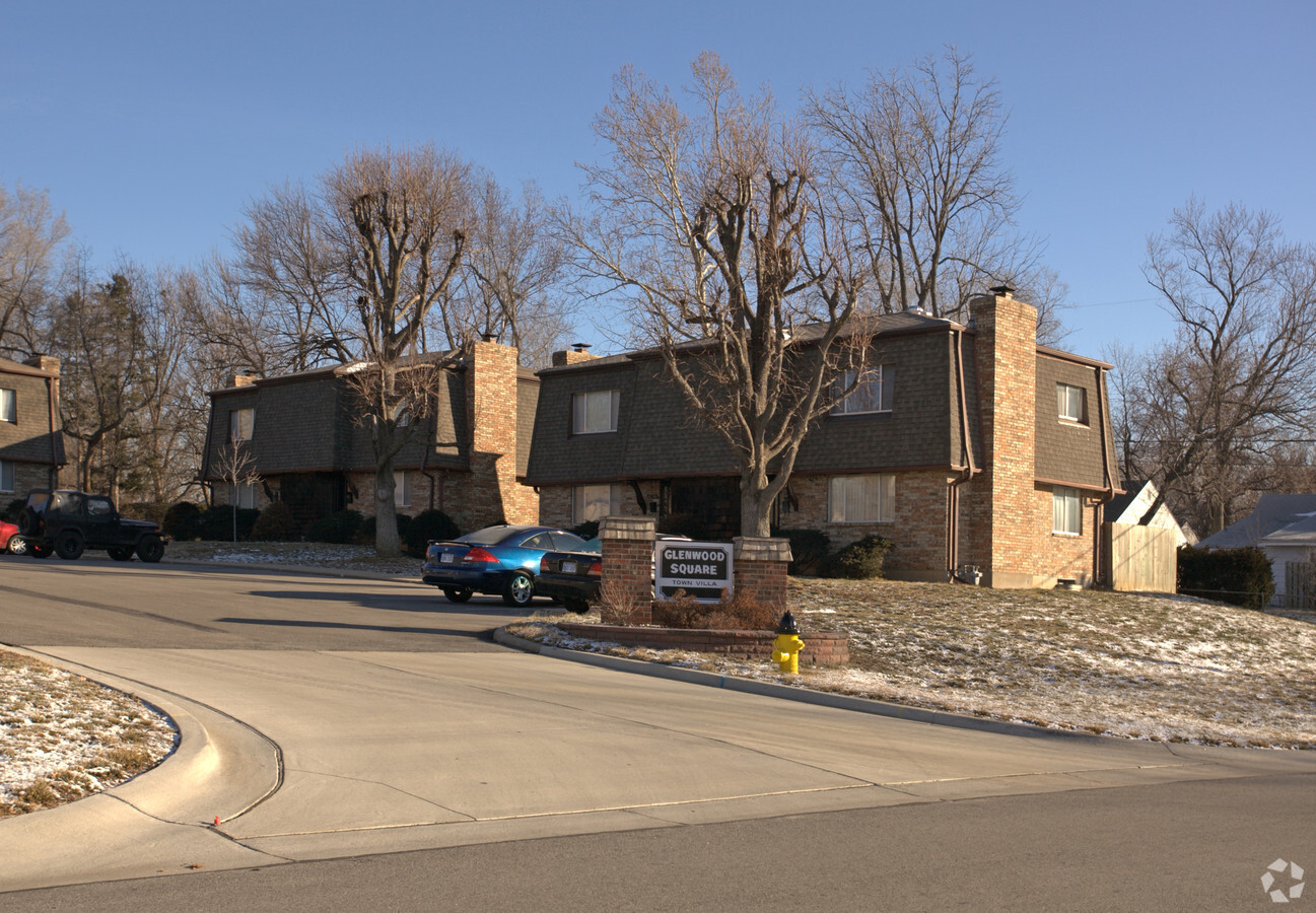 Photo - Glenwood Square Apartments