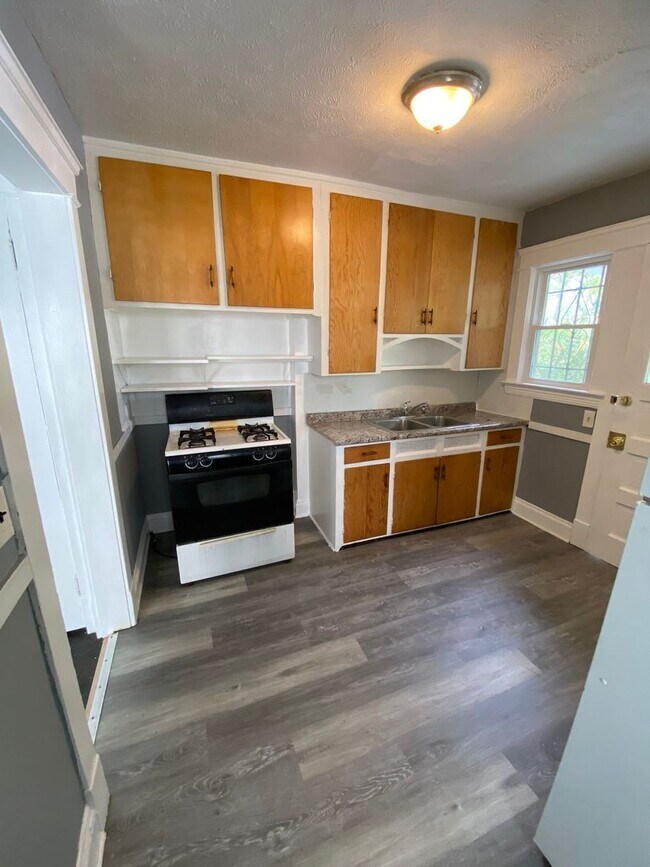 Photo - ***SAG- Whitethorn 3201-3203 Unit 3203