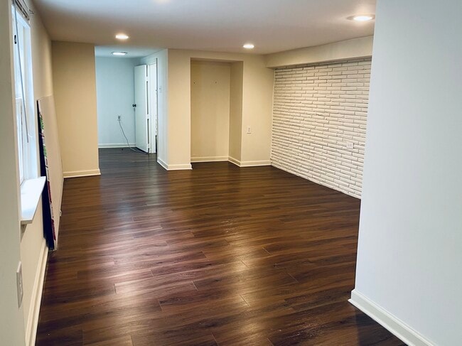 Living room and foyer - 912 Wilson Dr Unit 910 Wilson Dr