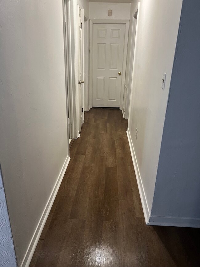 Photo - 7940 Thompson Rd Unit B