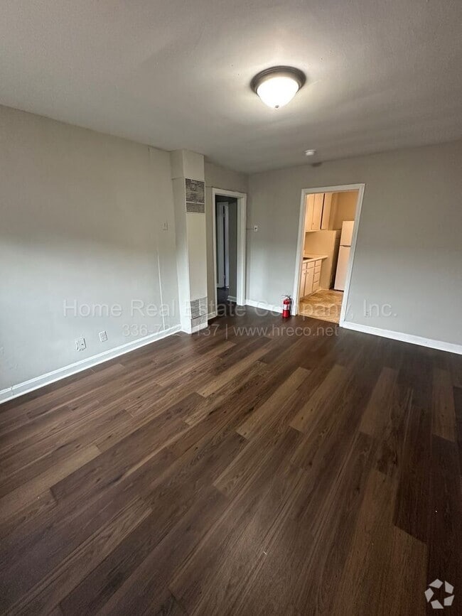 Building Photo - 1447 Clark Ave Unit 1447-B Rental