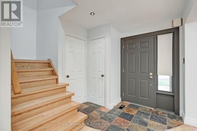 Photo - 43 Corkett Dr