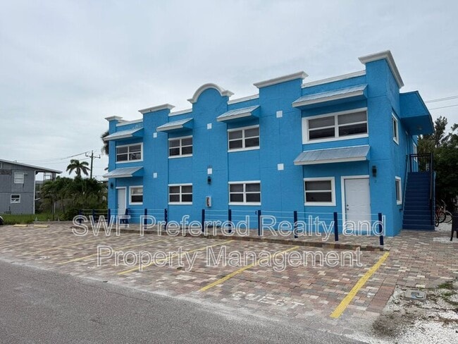 Building Photo - 222 Fairweather Ln