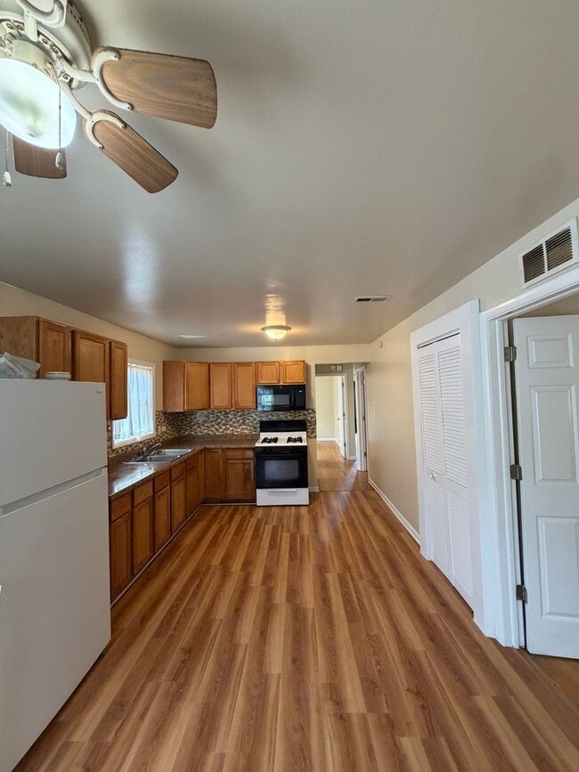 Photo - 14045 S Atlantic Ave Unidad 14045 S Atlantic Ave #2