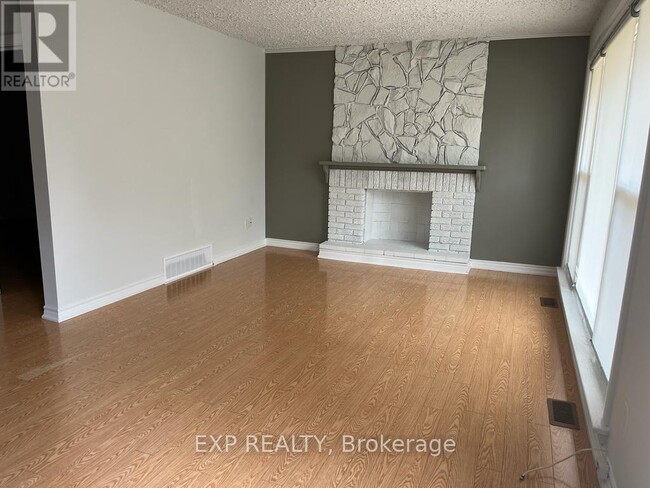 Photo - 254 Hillside Dr