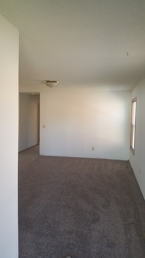 Photo - Great 3 Bed 2 Bath 2 Car Garage Flat Duplex- Pets ok!