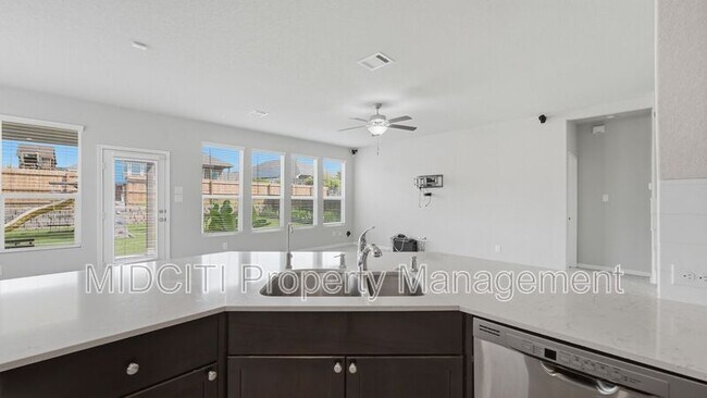 Photo - 1858 Lauter Ln