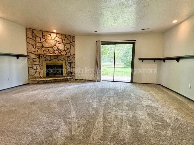 Photo - 2707 Fairway Dr