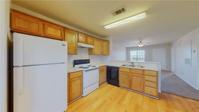 Photo - 1511 Hollow Hill Dr