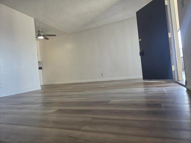 Photo - 2346 W. 18th St