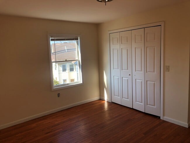 Photo - 37 E Passaic Ave Unit 5 Bedroom Apt