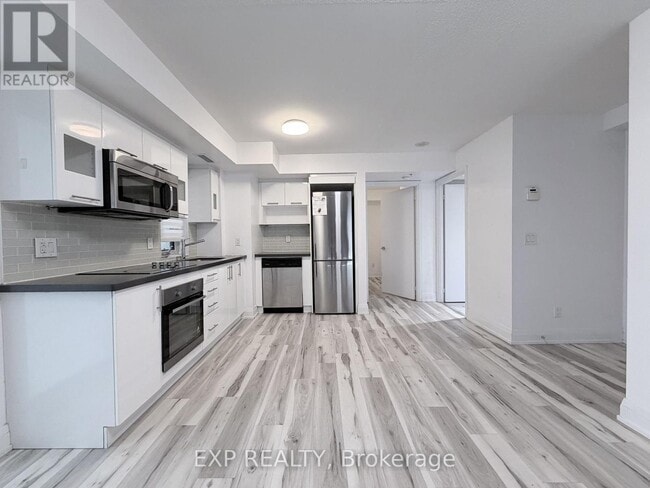 Photo - 555 Wilson Ave Unité 112-E