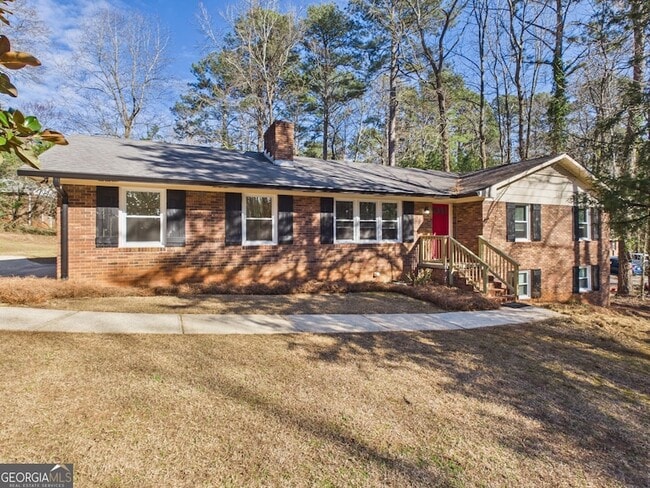 Photo - 1140 Woodlands Rd