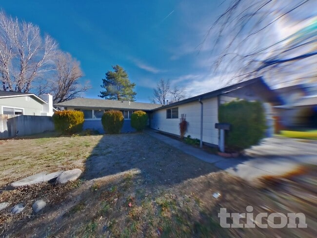 Building Photo - 3090 Santa Ana Dr