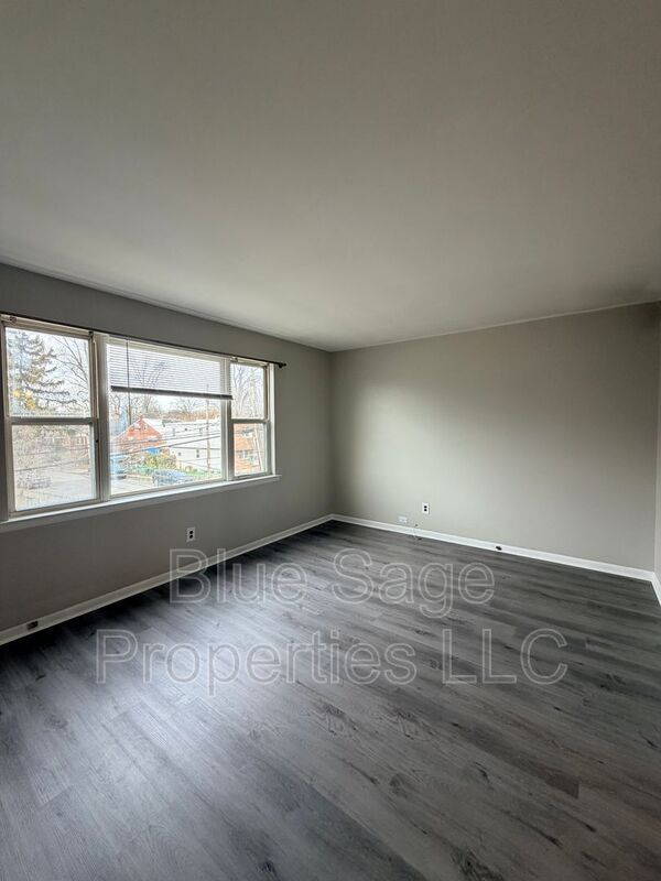 Photo - 727 Clifton Ave Unit 2