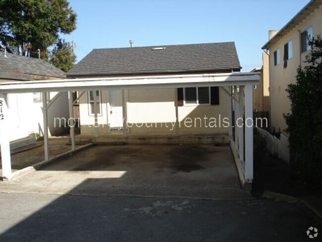 Building Photo - 812-814 Laine St Unit 812 Rental