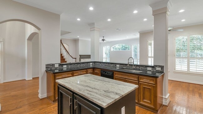 Photo - 14918 Plantation Oak Dr