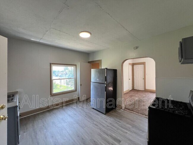 3611 E 116th St Unit Upper Unit