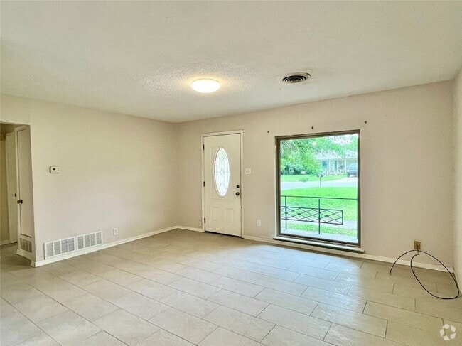 Building Photo - 2614 Denison St Unit 26 Rental