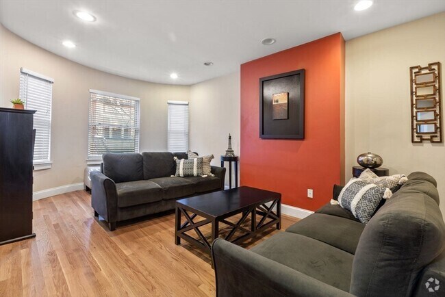 Building Photo - 30 Edgerly Rd Unit 3 Rental