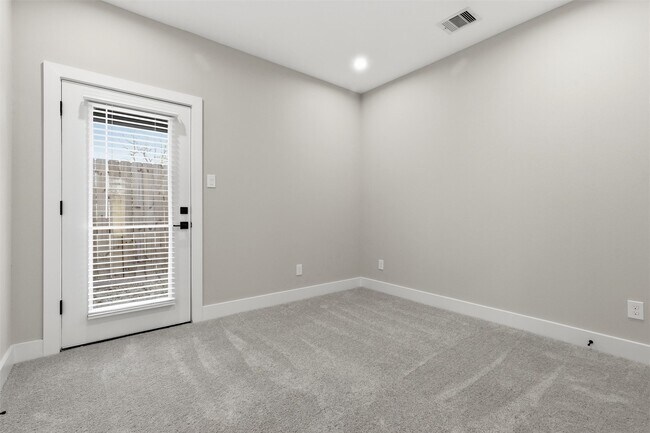 Photo - 9 Wellford St