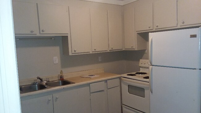 Photo - 704 Violet St Unit A