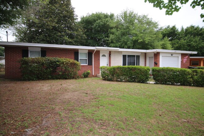 Photo - 3BR Home Near Belvedere Park with Bonus Flex Space, Garage & Convenient Access to Shopping, Schoo...