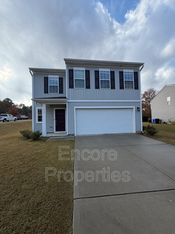Photo - 208 Abercorn Way