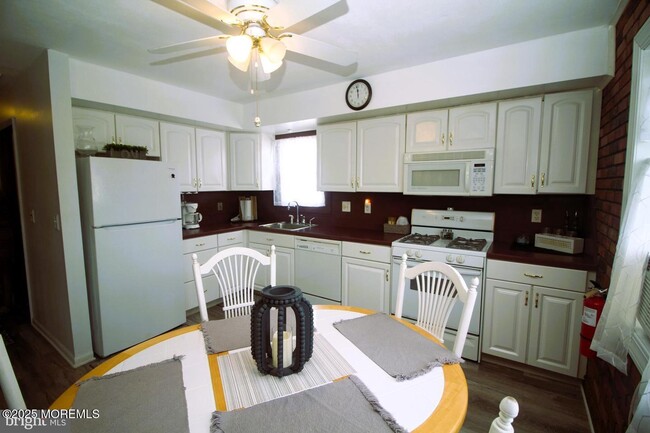 Photo - 1936 Merrimac Dr