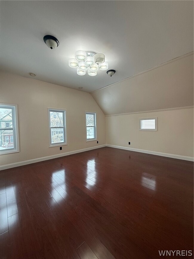 Photo - 27 Garfield St