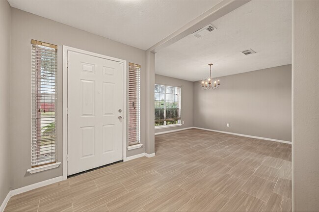 Photo - 17938 Chisholm Trail