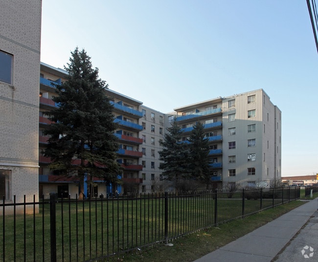 Photo - Rose Garden Apartments