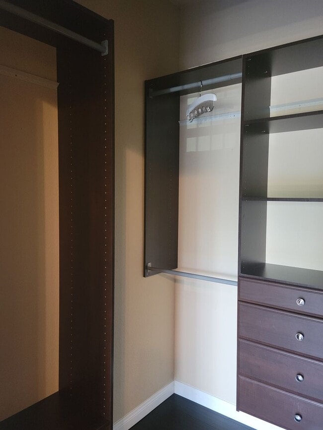 Photo - Trailwood Dr #2112