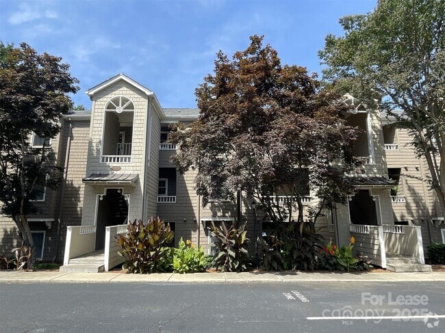 Building Photo - 9801 Emerald Point Dr Unit 12 Rental