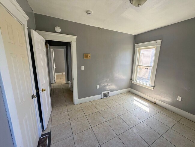 Photo - 12521-12523 Locke Ave Unit 12521