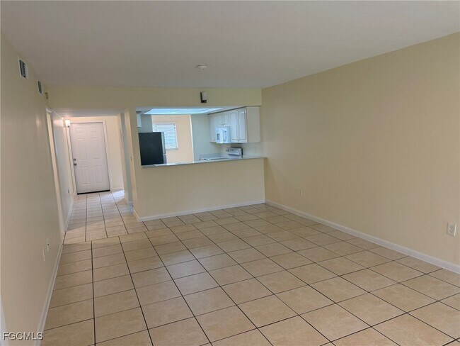 Photo - 2211 East 5th Street Unit 11