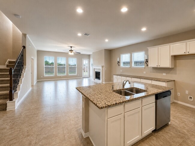 13821 Rock Island Trl