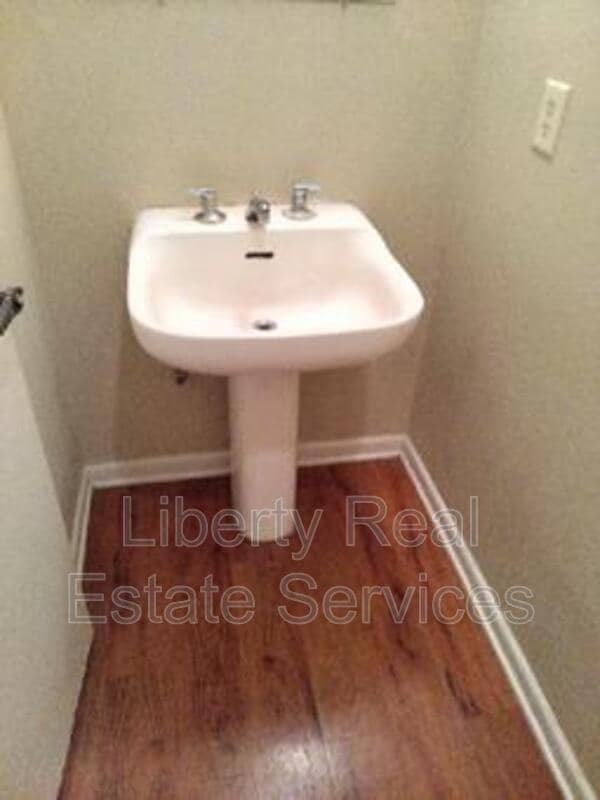 Photo - 1065 Kelly Dr