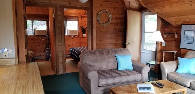 Photo - Furnished 2 bedroom with lake access-Avail...