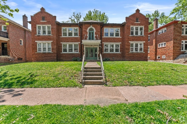 Building Photo - 7350 Amherst Ave Unit 2E Rental