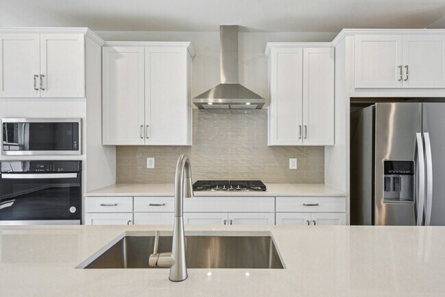 Photo - 9636 Killenney Pl