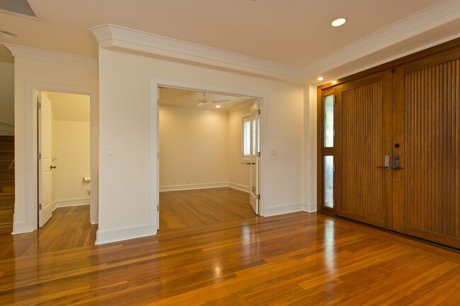Photo - 4716 Farmers Rd