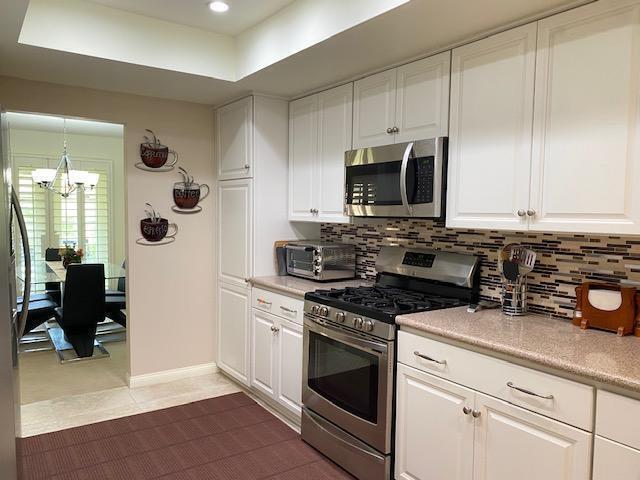 107 Avellino Cir