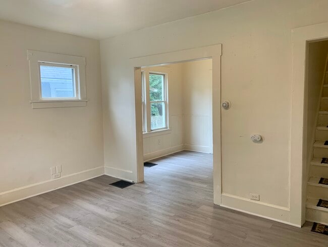 Photo - 1729 Edwards Ave NE Unit 1729