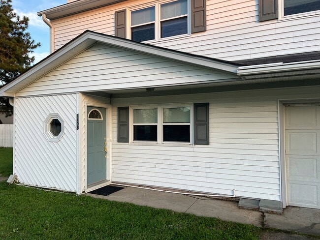 Photo - 1108 Monitor Ct